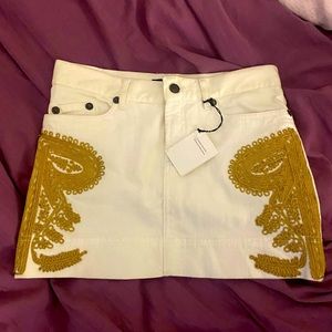 Roberto Cavalli Women’s Mini Skirt White and Gold Size 0/2